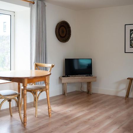 The Roost Appartement Westport Buitenkant foto