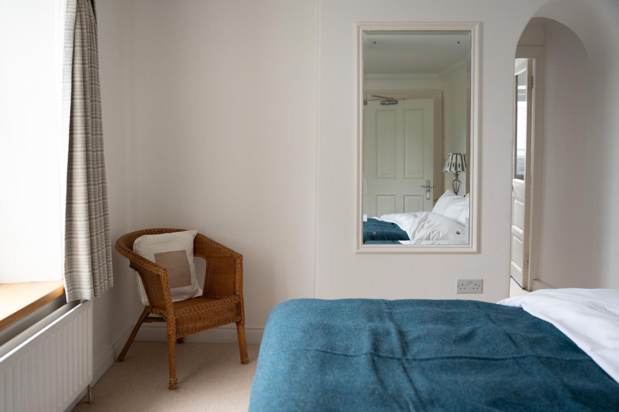 The Roost Appartement Westport Buitenkant foto